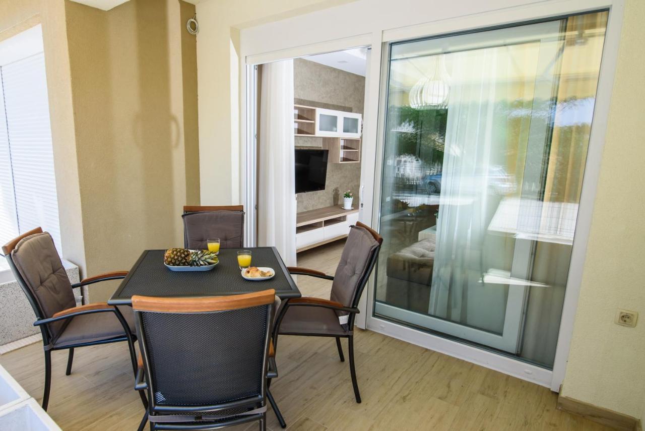 Apartments Leone Lukas Promajna Ngoại thất bức ảnh
