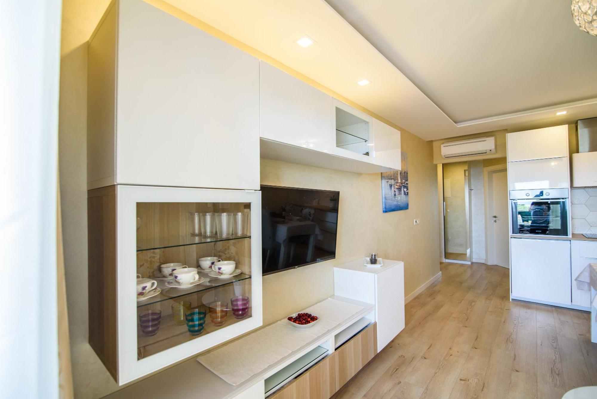 Apartments Leone Lukas Promajna Phòng bức ảnh