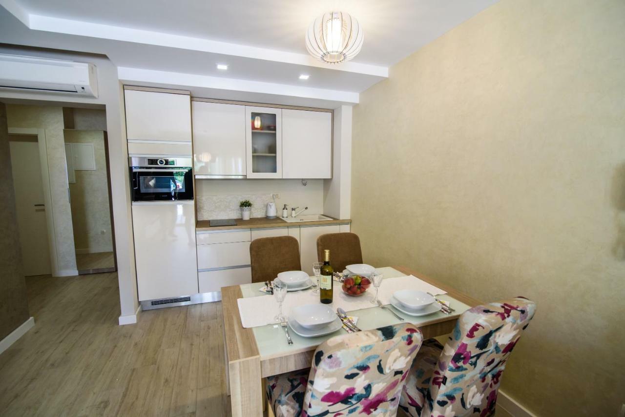 Apartments Leone Lukas Promajna Ngoại thất bức ảnh